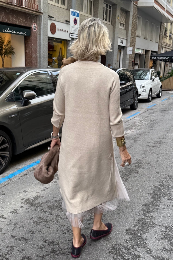 Oona - Tüllruha Drappos Részlettel és Hosszú Kötött Pulóverrel