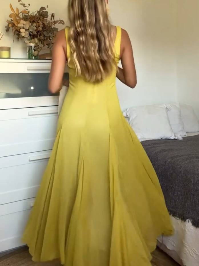 Solmaz - Alkalmi Hosszú Ruha Pántokkal