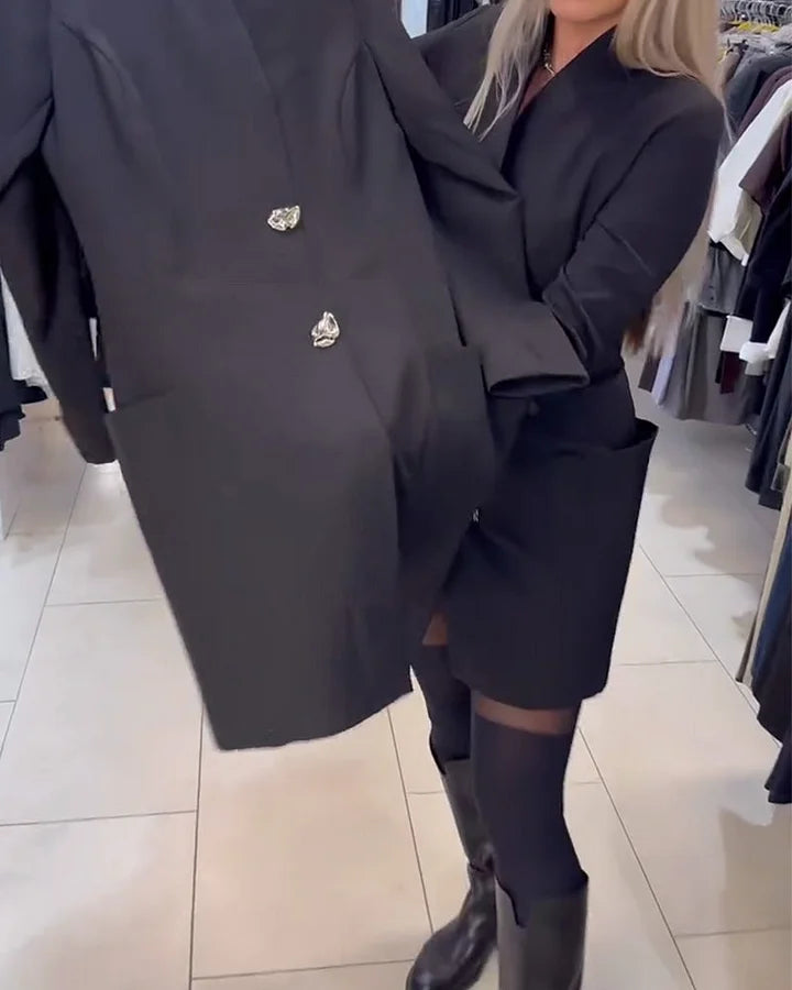 Shireen – Állógalléros Fémgombos Ruha