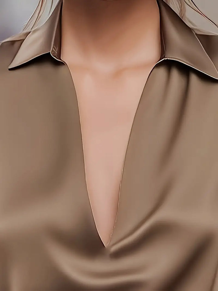 Nadene -  Prémium V-Nyakú Blúz