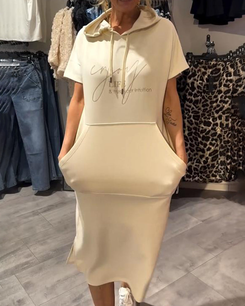 Nadia - Elegáns Ruha Kapucnival