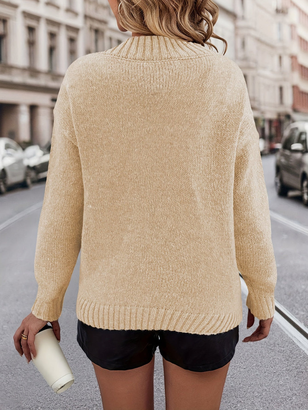 Chrystel - V-Nyakú Pulóver Szívmotívummal