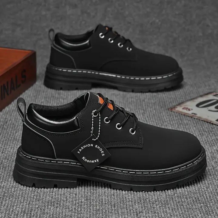 Trevino – Klasszikus Kerek Orrú Fűzős Cipő