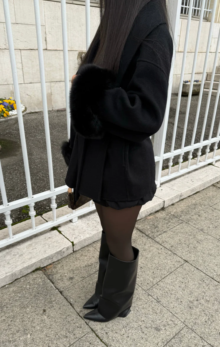 Bryony – Elegáns Gyapjú Kabát Műszőrme Gallérral