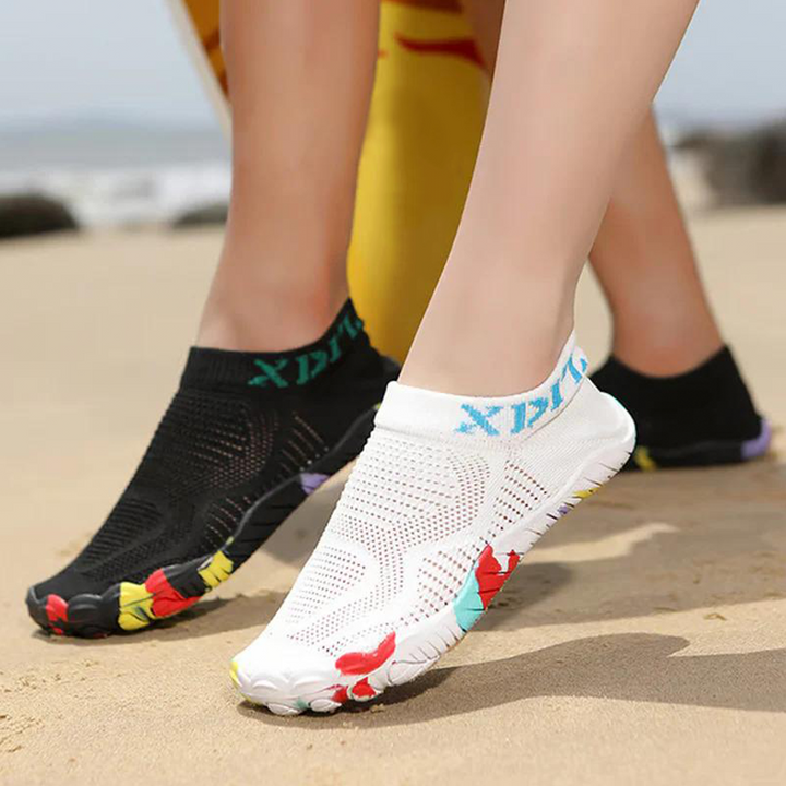 AquaStride - Csúszásmentes Úszás Strandcipő