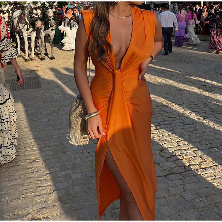 Feera - Mély Dekoltázsú Estélyi Ruha