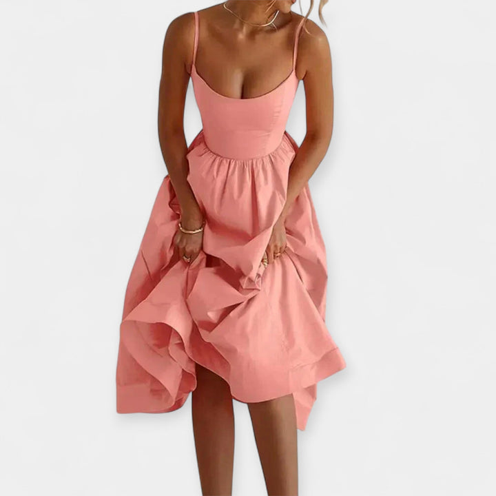 Shelley - Mini Ruha Kerek Nyakkivágással Es Pántokkal