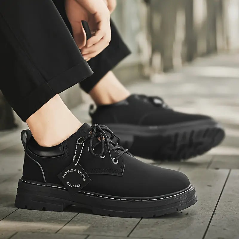 Trevino – Klasszikus Kerek Orrú Fűzős Cipő