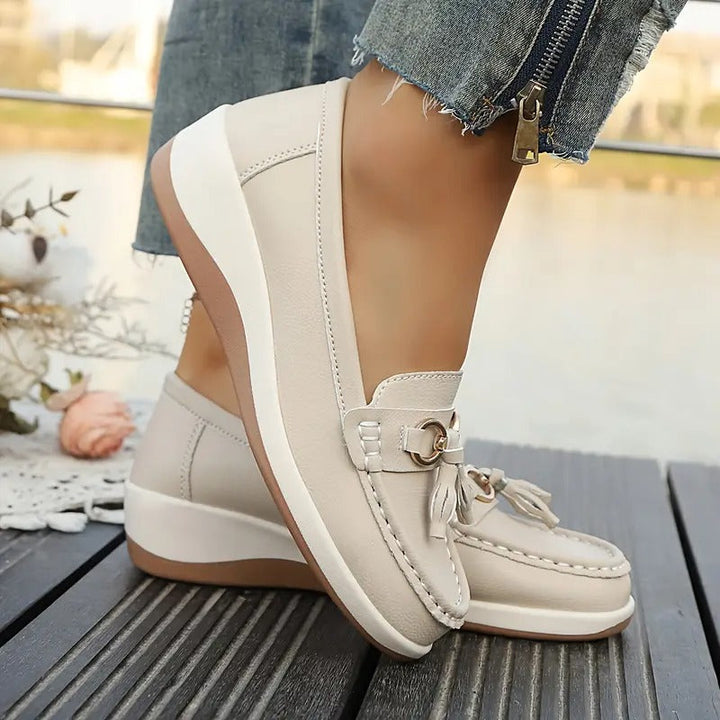 Suzie – Alkalmi Ortopéd Cipő