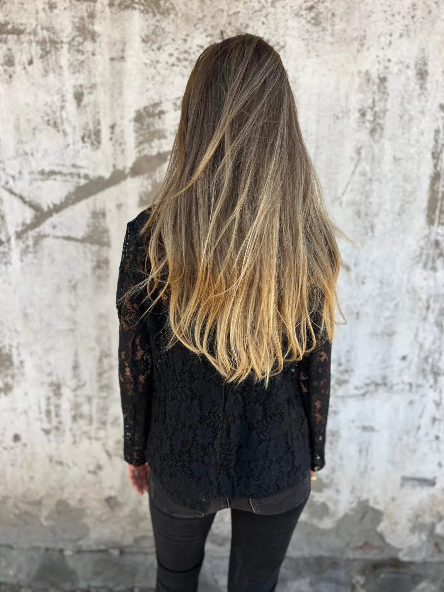 Naemi - Elegáns Csipkés Blézer