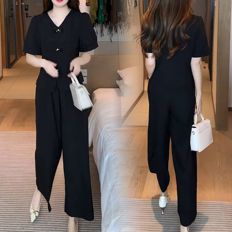 Eseniya – Elegáns  Rövid Ujjú, Kétrészes Szett