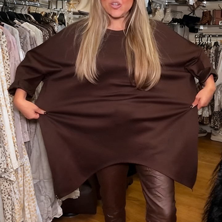 Aldona - Aszimmetrikus Felső és Sima Nadrág