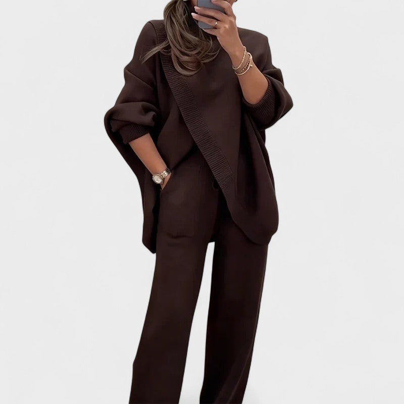 Karisa – Elegáns Kötött Kétrészes Szett